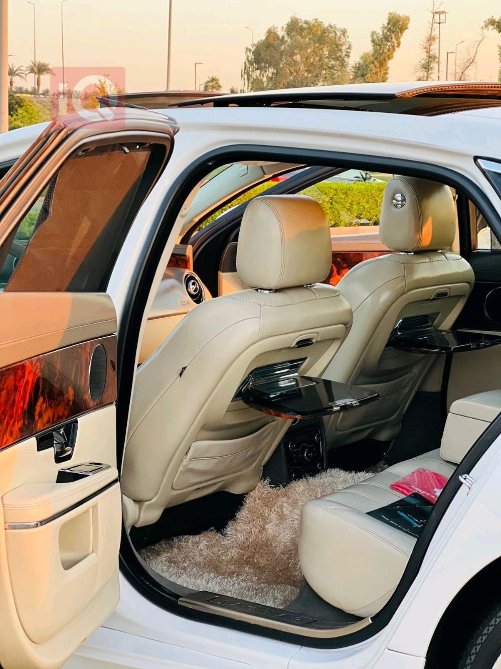 جاكوار XJ